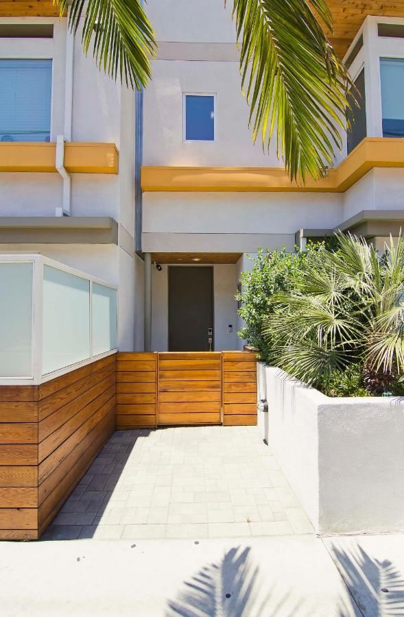 Hollywood'S Suite Los Angeles Exterior foto